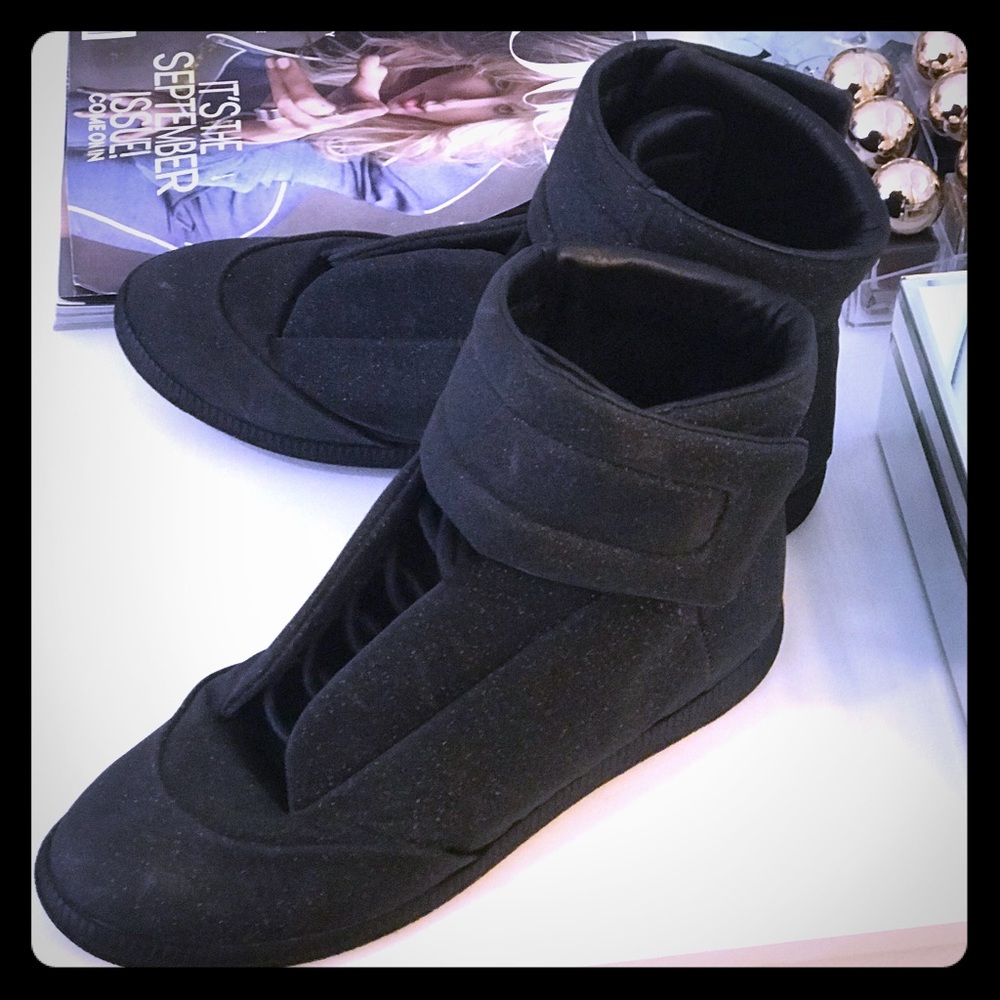 Maison Margela men’s size 10
